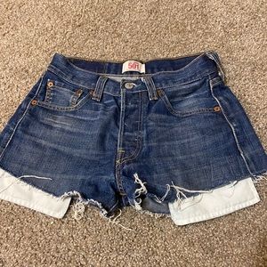 Size XS daisy duke Levi shorts (501s)